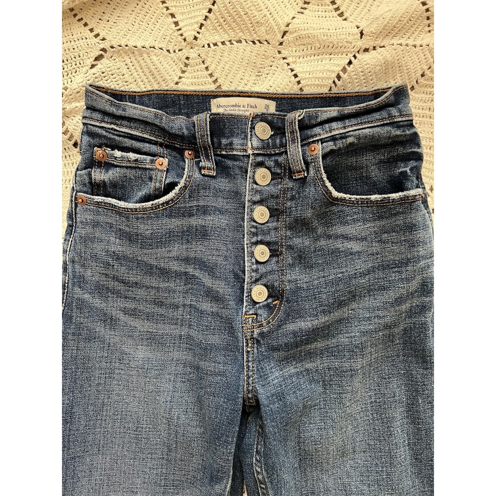 Ambercrombie & Fitch Mid rise button fly jeans Women size 26 2R straight leg - Picture 3 of 6